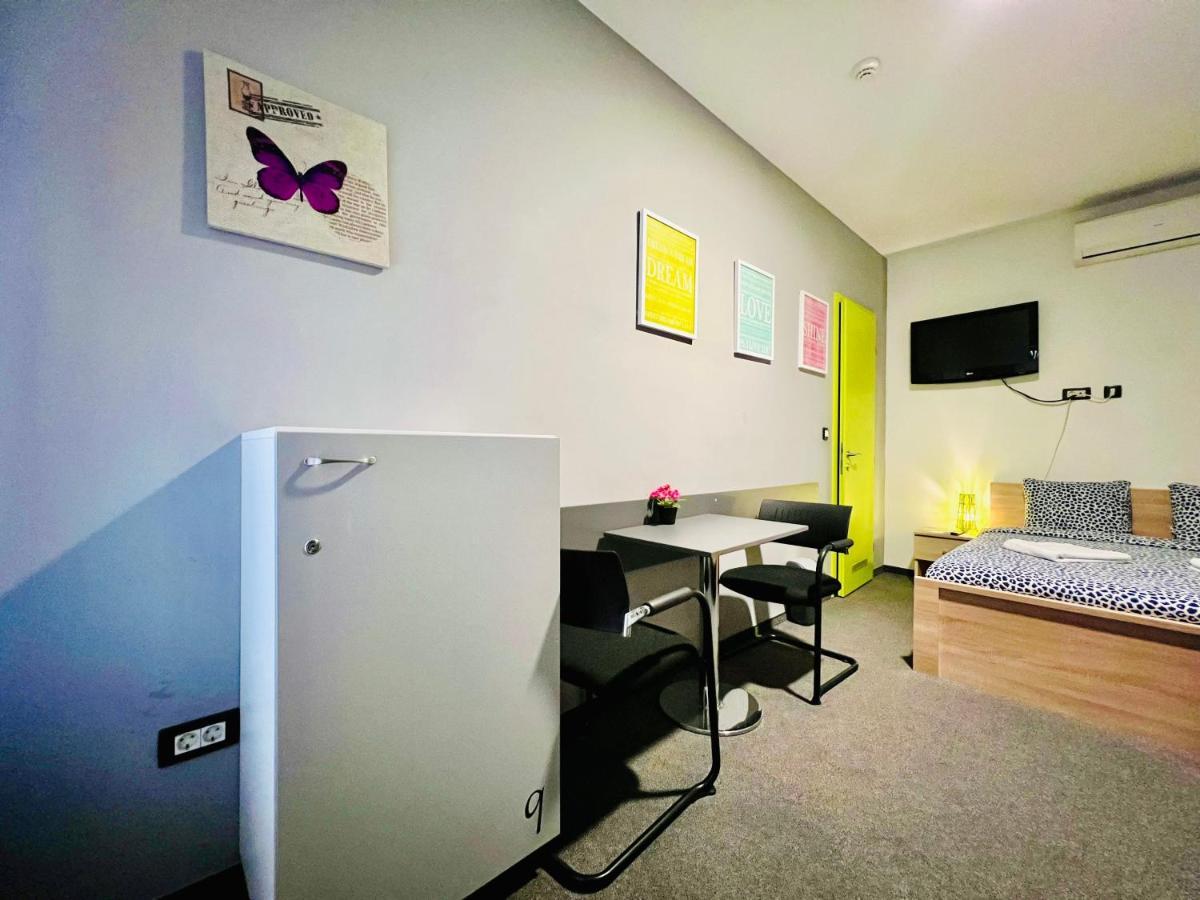 Himalayan Hostel Zagreb Buitenkant foto