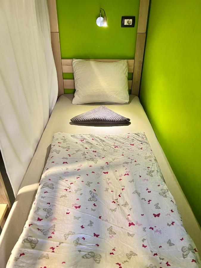 Himalayan Hostel Zagreb Buitenkant foto