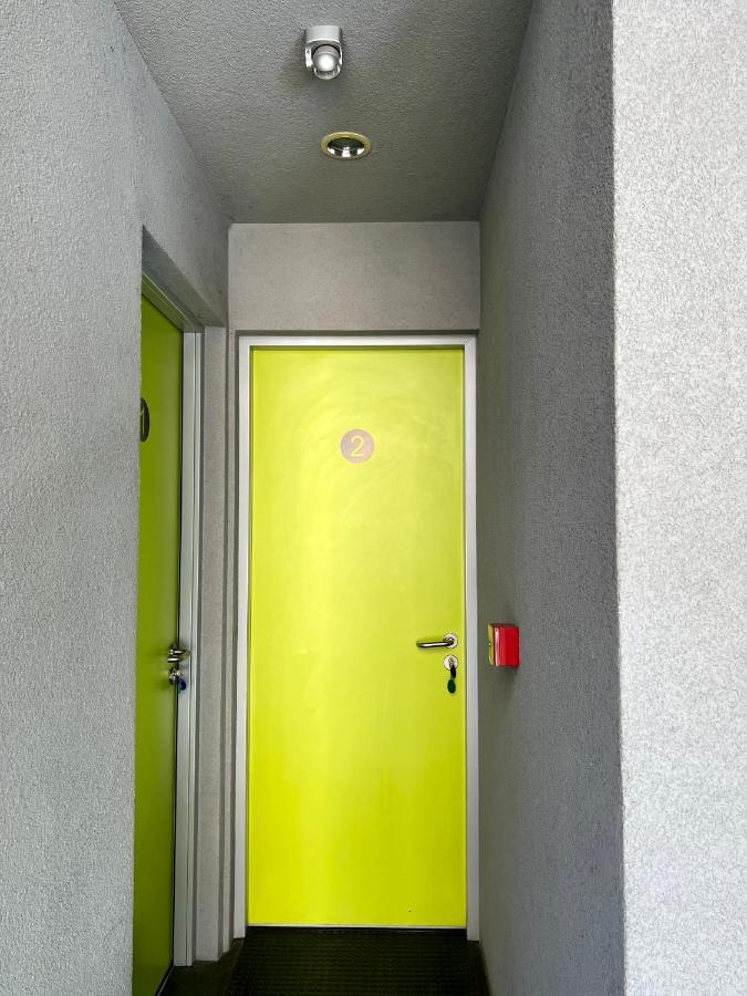 Himalayan Hostel Zagreb Buitenkant foto
