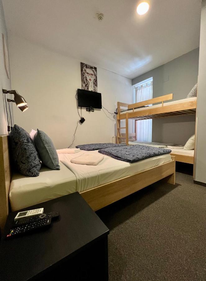 Himalayan Hostel Zagreb Buitenkant foto
