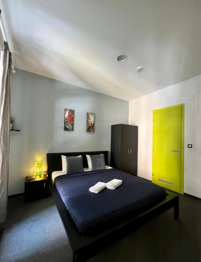 Himalayan Hostel Zagreb Buitenkant foto