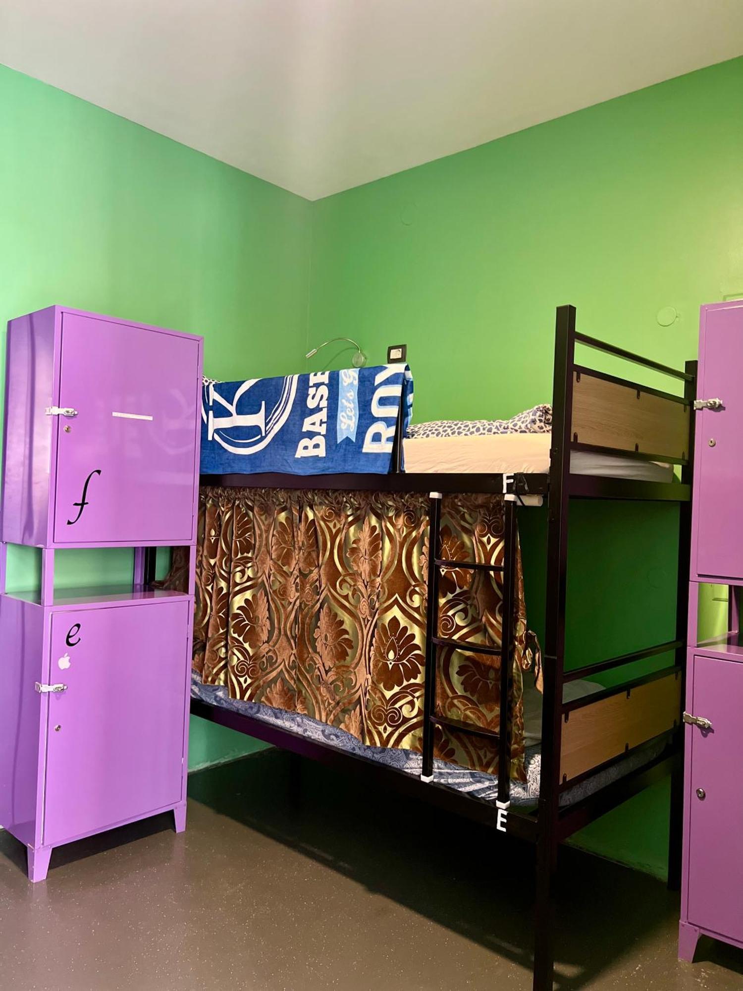 Himalayan Hostel Zagreb Buitenkant foto