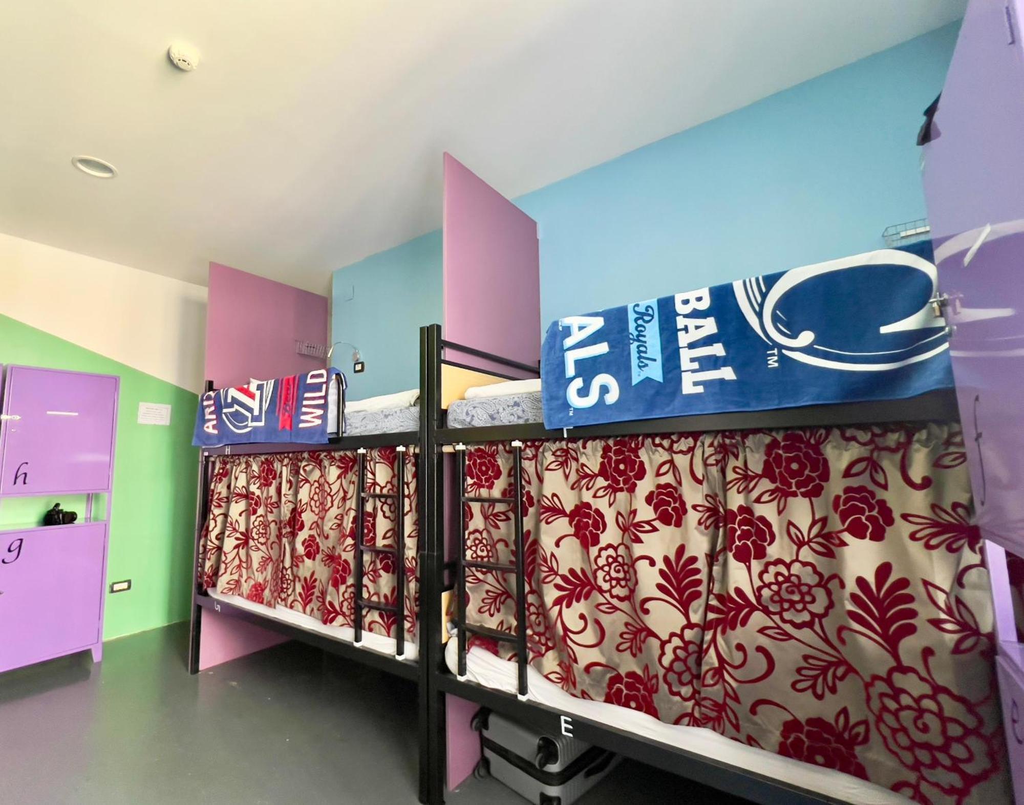 Himalayan Hostel Zagreb Buitenkant foto